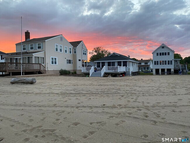 Building Photo - 37 Seaside Ln