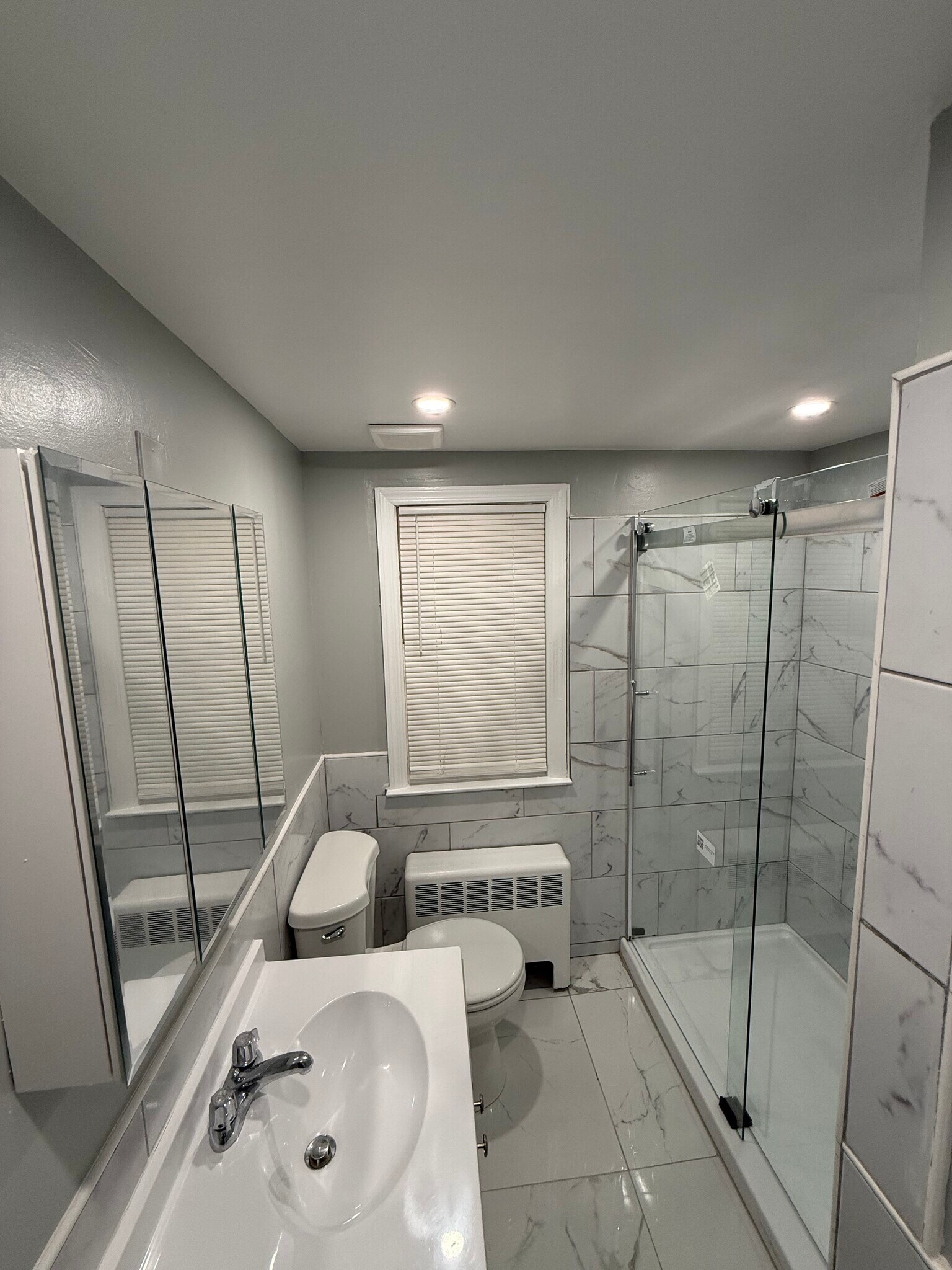 Building Photo - 214 Columbia St