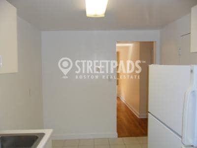 Building Photo - 1 bedroom in Brookline MA 02446