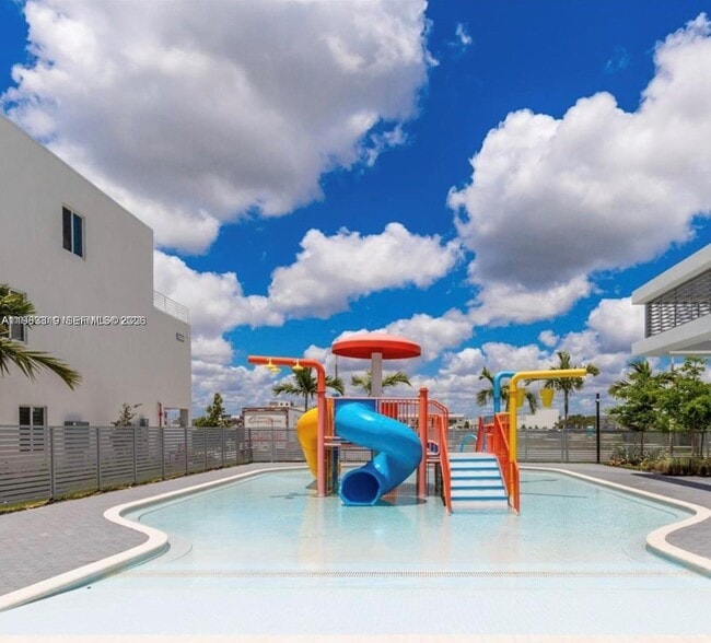 Building Photo - 6312 NW 105th Pl