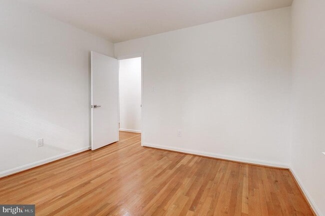 Building Photo - 9704 Hall Rd