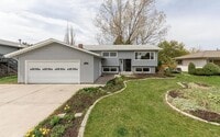 Building Photo - Fully Renovated 4-Bedroom Home, Plus an Office & Two Living/Family Rooms in Prime Bozeman Location