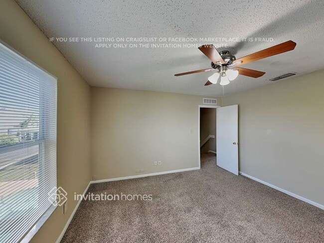 Building Photo - 3907 Kiawa Dr