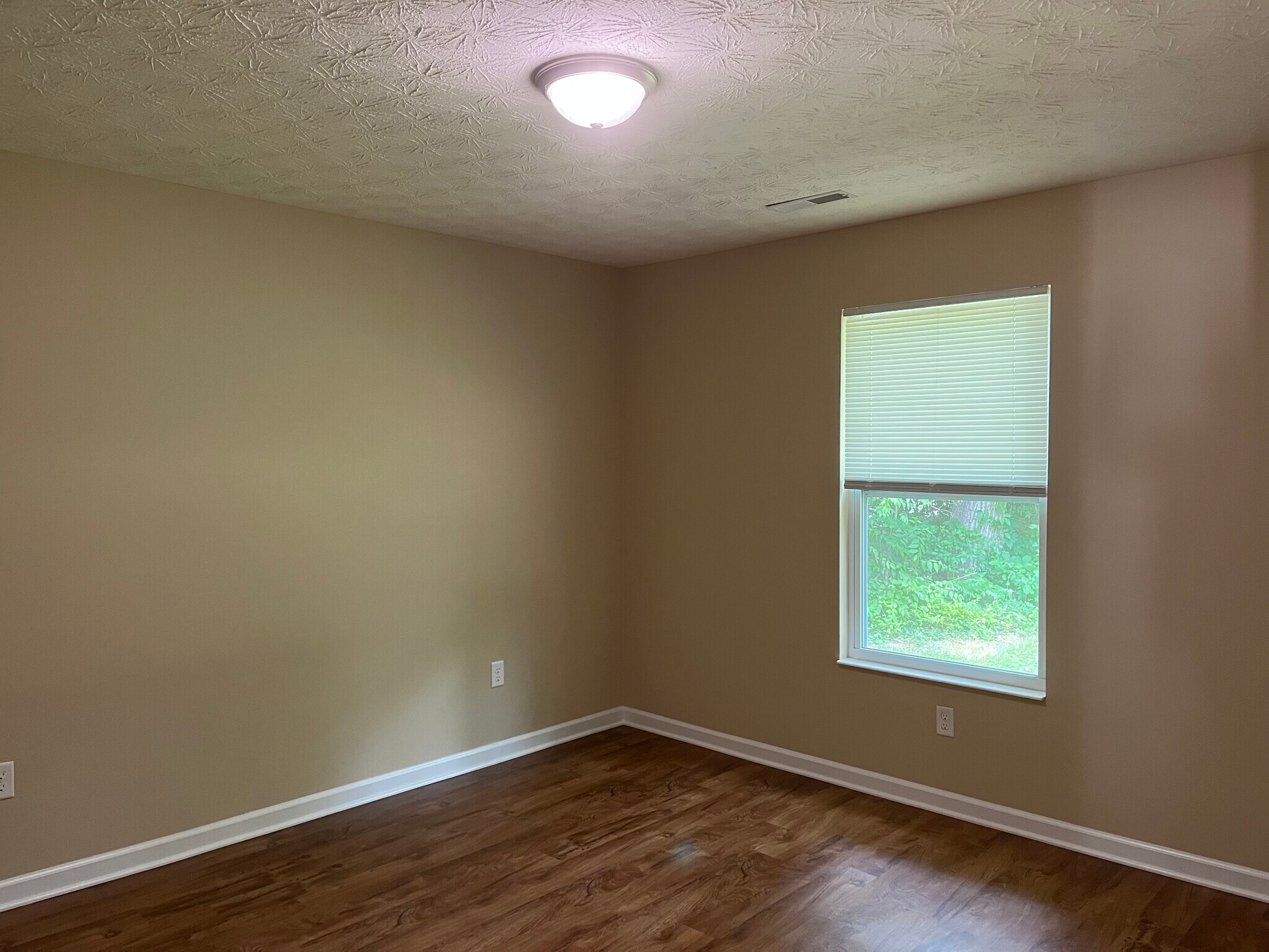 Bedroom - 722 W Main St