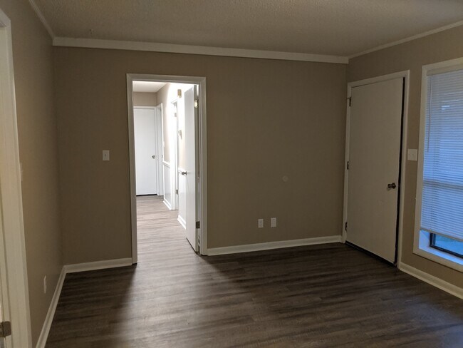 Building Photo - 4007 Fritz Ln