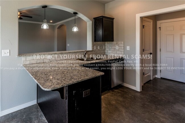 Building Photo - 4863 W Croft Dr