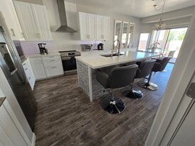 Building Photo - 6984 S Newport Ct