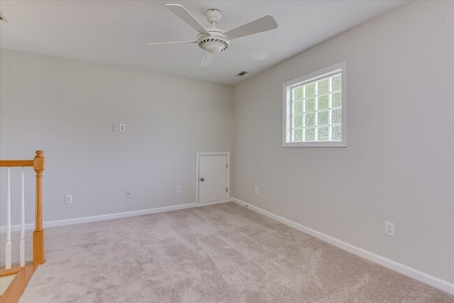 Building Photo - 9 Juniper Loop