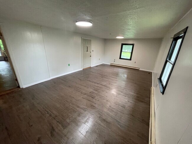 Building Photo - 47 Osborne Dr