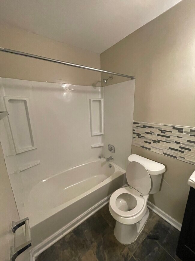 Building Photo - 1166 Booth Rd SW