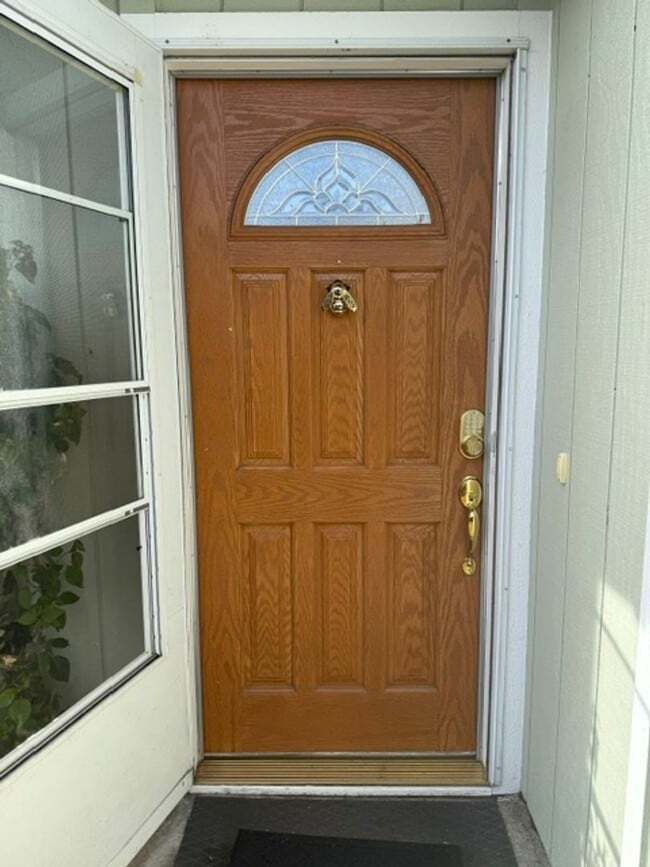 Building Photo - Sonoma Racquet Club Circle ~ Gorgeous 2 Bedroom 1.5 Bath in Rohnert Park