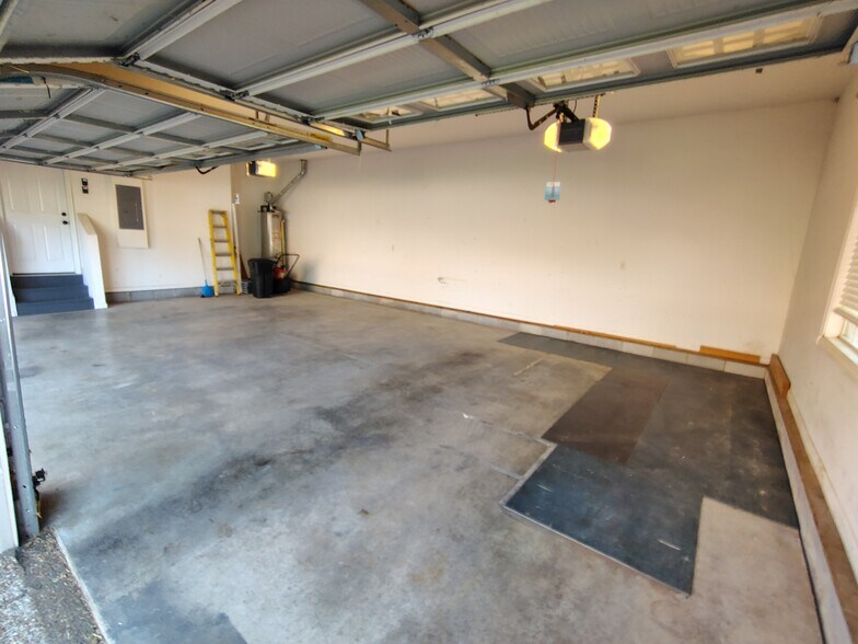 Building Photo - 110 Ruland Cir