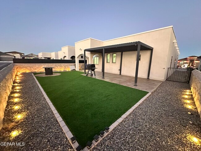 Building Photo - 10729 Deion Sanders Dr