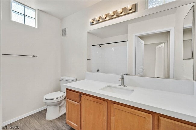 Building Photo - 908 Domnus Ln