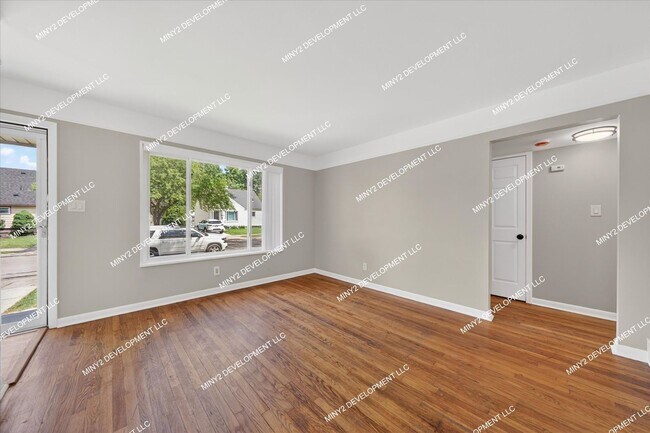 Building Photo - Fully Renovated 3-Bedroom Bungalow in Warren