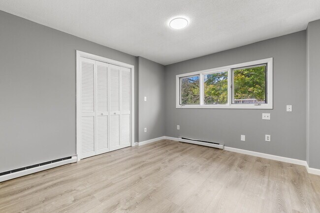 Building Photo - 8 Burma Rd