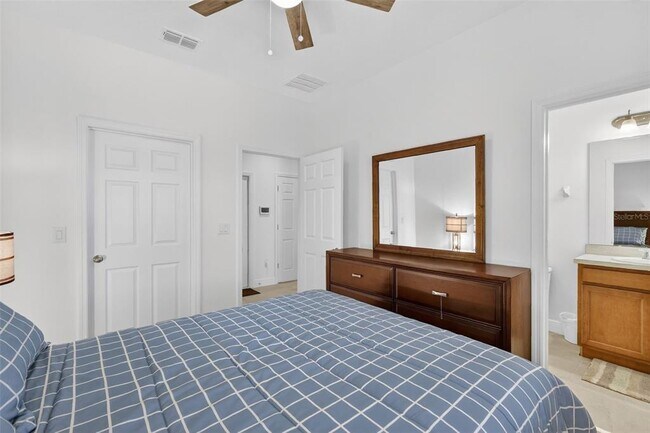 Building Photo - 6070 Sierra Crown St