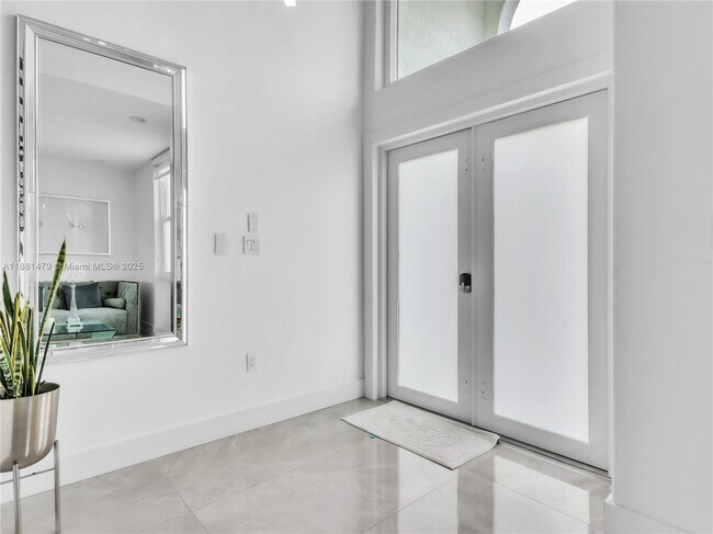 Building Photo - 3366 SW 152nd Pl