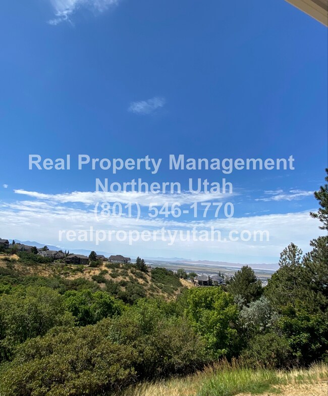 Building Photo - Beautiful Bountiful Home on the Bench Coming Soon!