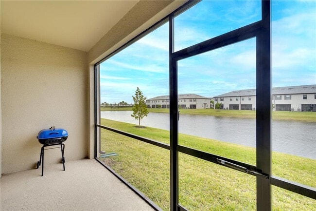 Building Photo - 15168 Sunny Day Dr