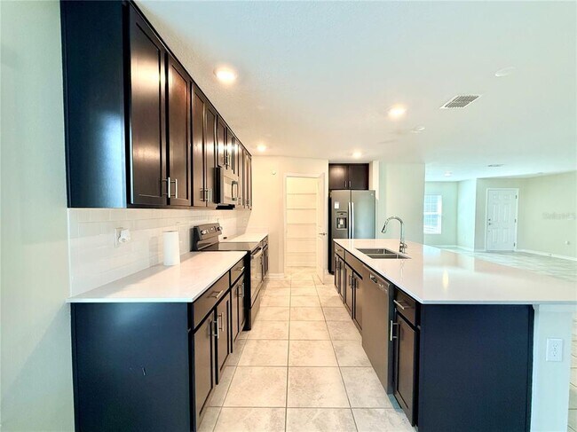 Building Photo - 1844 Ancestry Trl