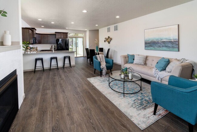 Building Photo - Newer 3 Bed/2 Bath Construction on Bend's Eastside - Cessna Drive