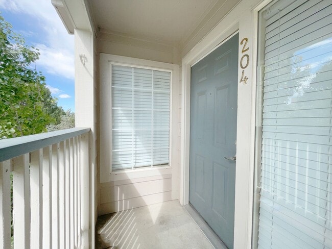 Building Photo - 3 bedroom condo in Broomfield! Master bedr...