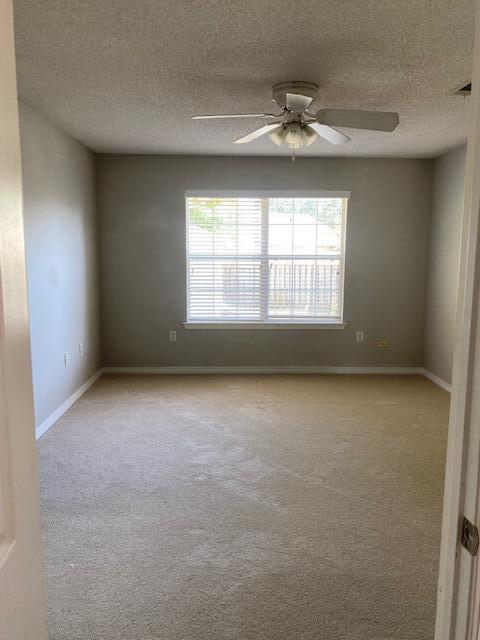 Building Photo - 8045 Hartington Dr