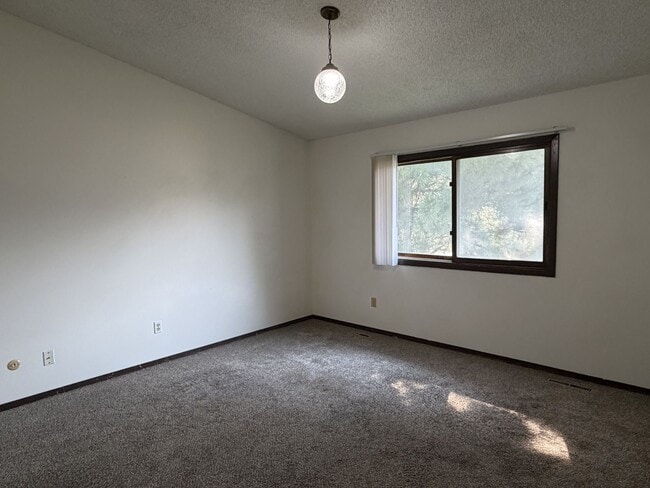 Building Photo - 1031 Davidson Dr