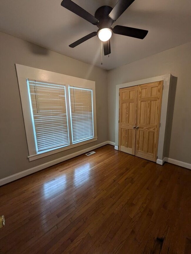 Building Photo - 3BD2BA Home in Newton