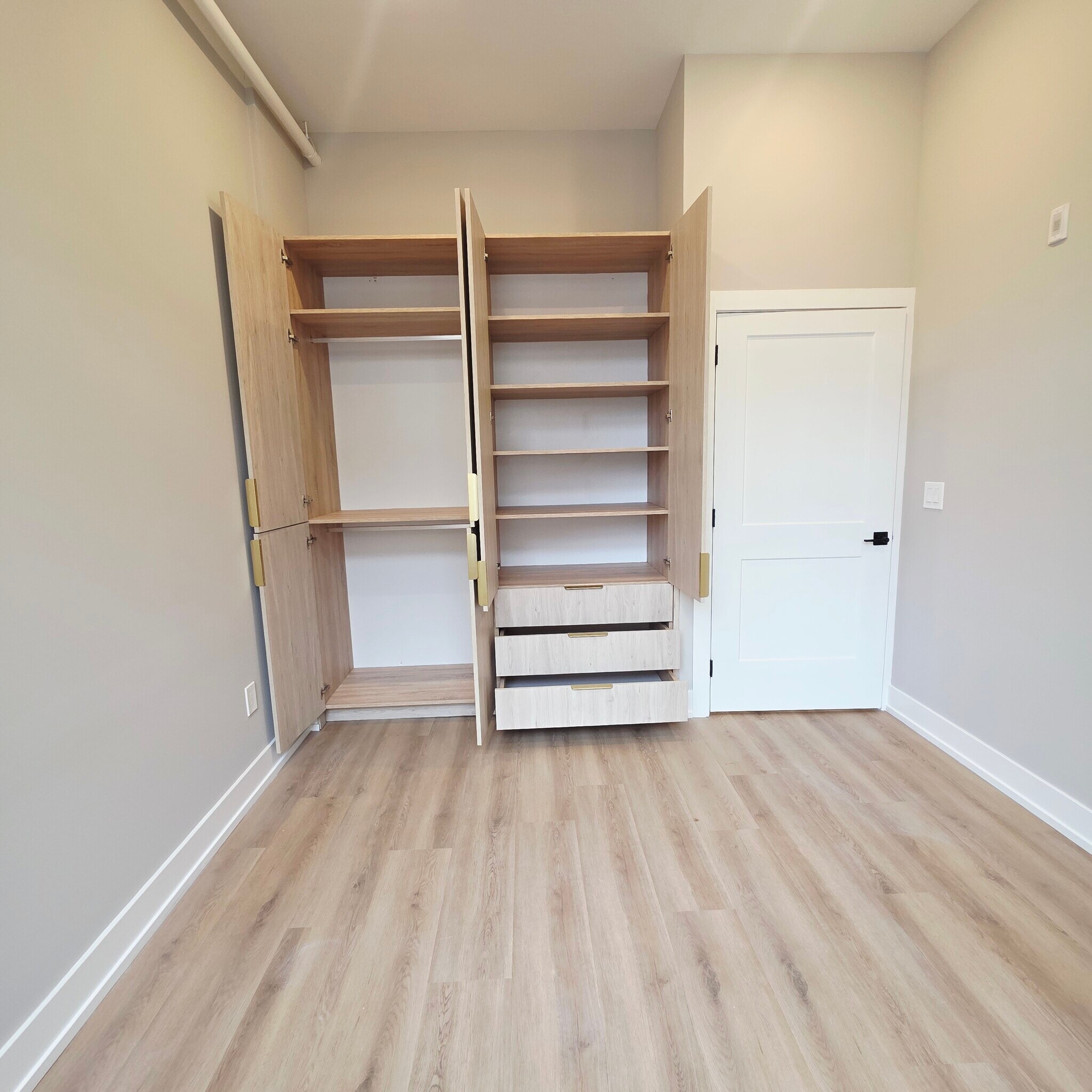 Building Photo - 714 Chestnut St