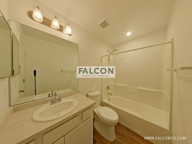Building Photo - 10512 Castor Dr