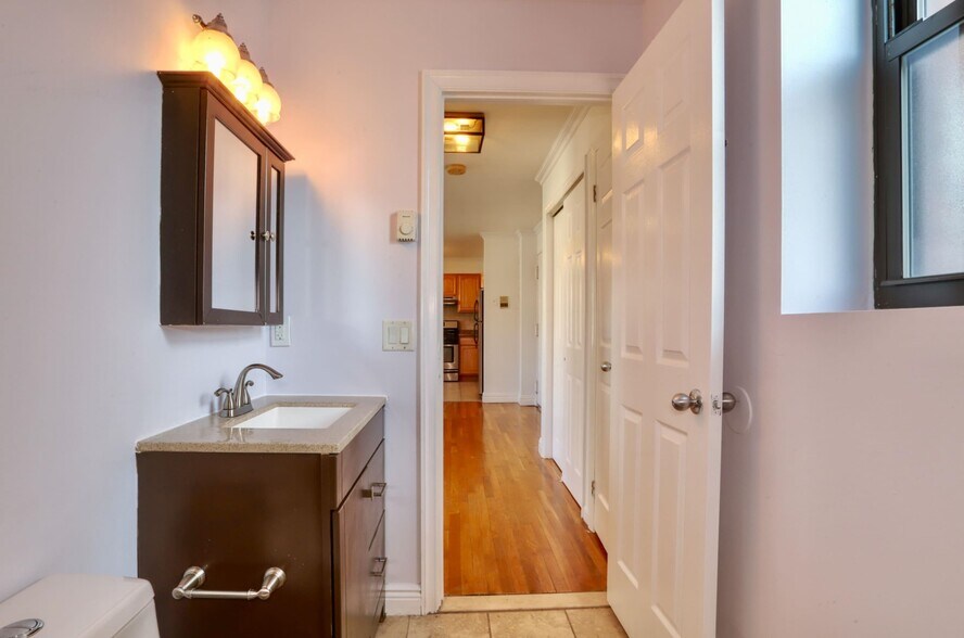 Building Photo - 129 Franklin St