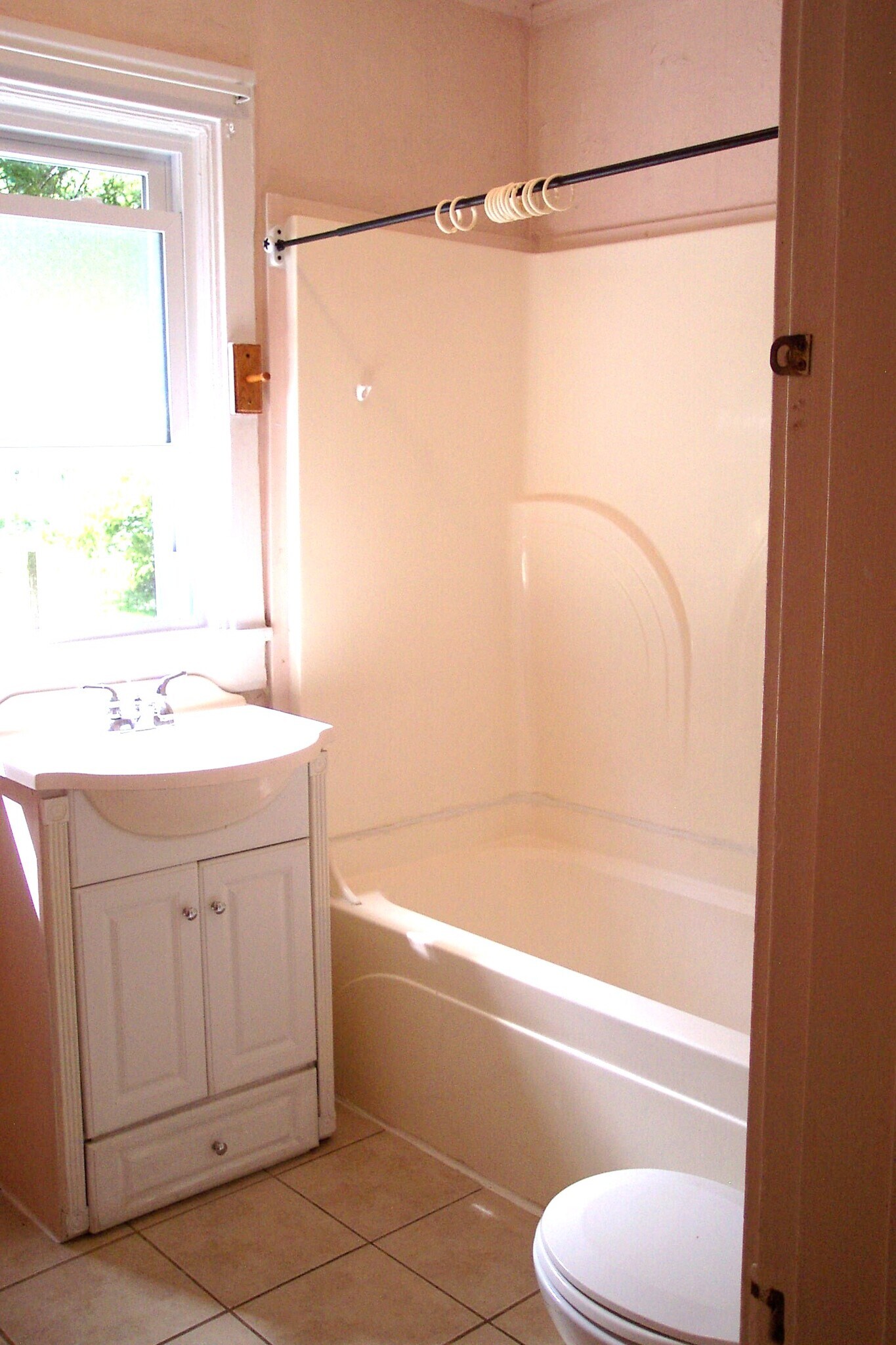 Building Photo - 49 Boundary St