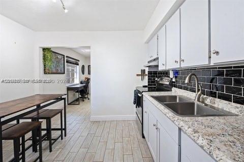 Building Photo - 5120 SW 26th Ave