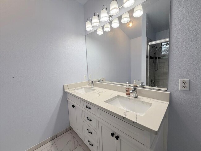 Building Photo - 3357 Cantera Way