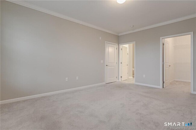 Building Photo - 822 Center Meadow Ln