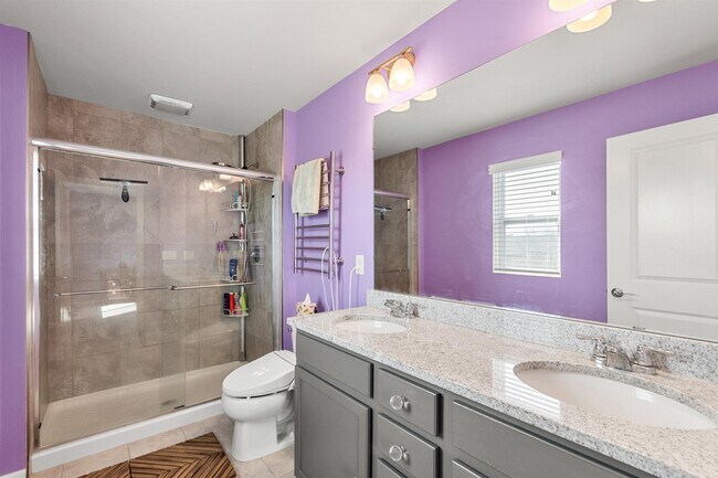 Building Photo - 2136 Wiltshire Dr