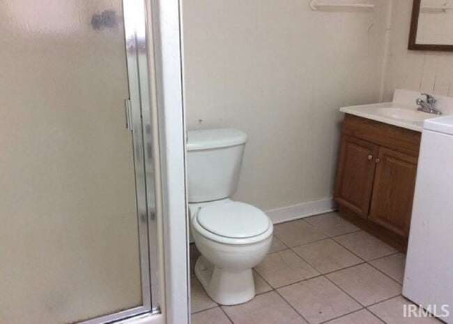 Building Photo - 609 E University St