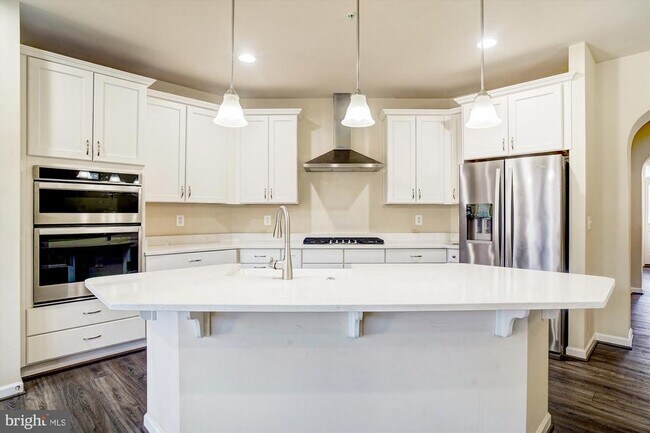 Primary Photo - 3038 Jacobs Garden Ln