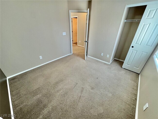 Building Photo - 10533 Kivas Ct