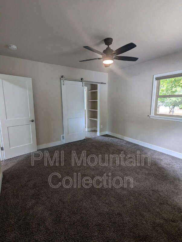 Building Photo - 249 S 400 E