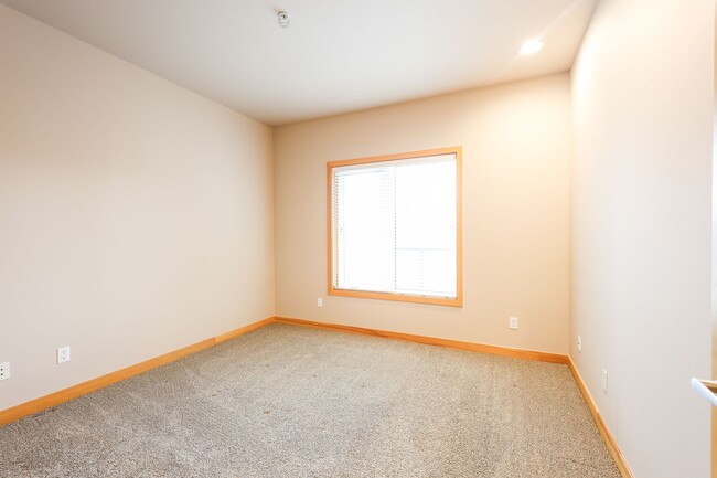 Building Photo - Charming 1 bdrm 1 bath Condo in Downtown V...