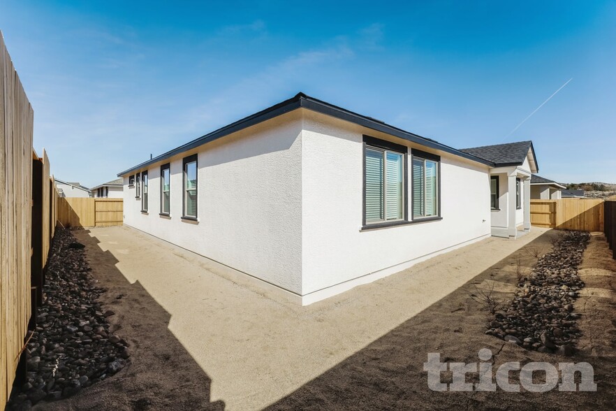 Building Photo - 2445 Wolf Willow Ct