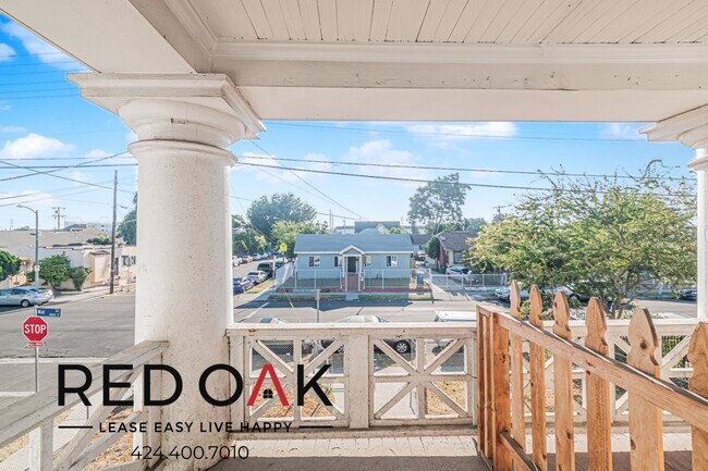 Building Photo - 4626 Wall St