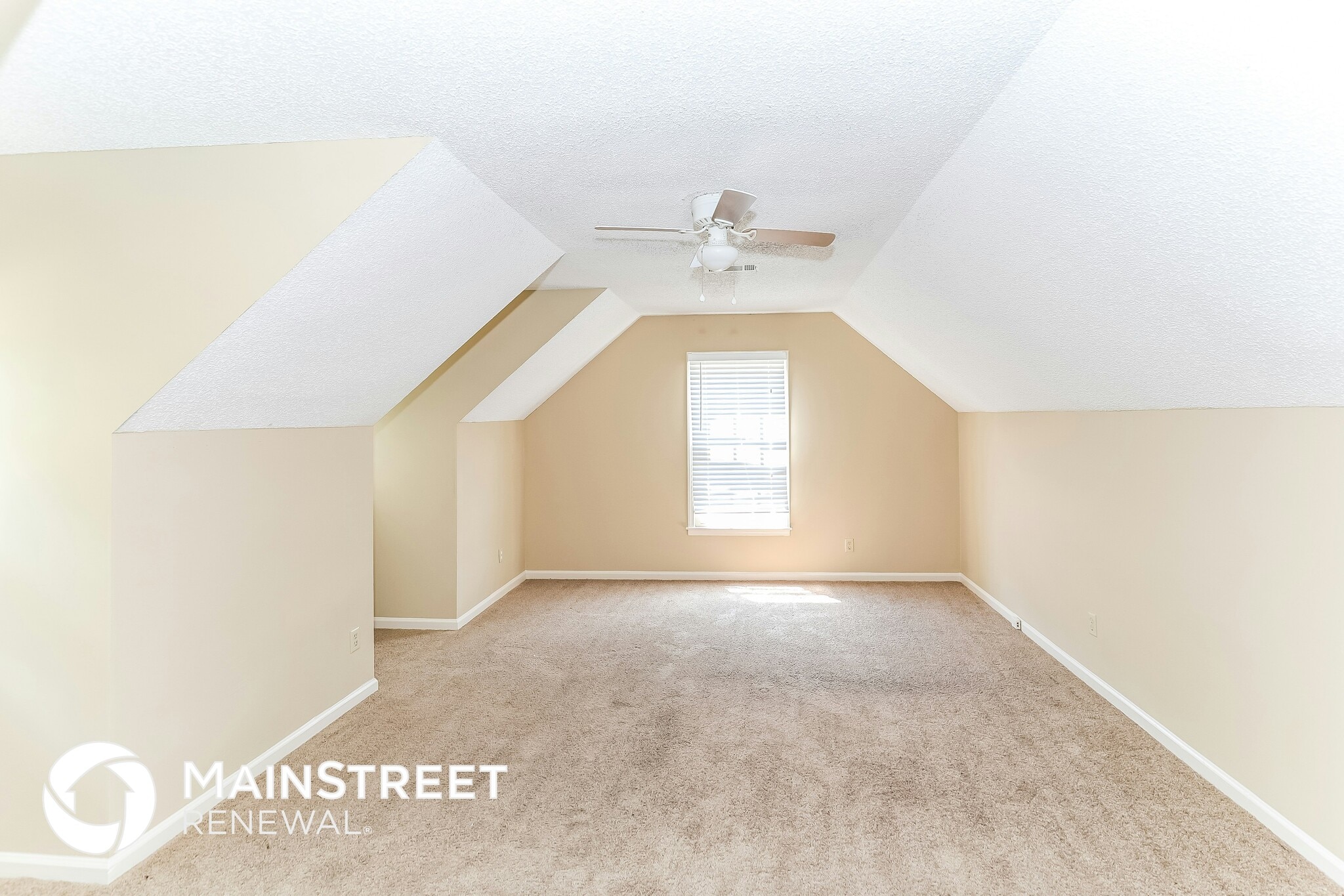 Building Photo - 7330 Ashley Oaks Dr