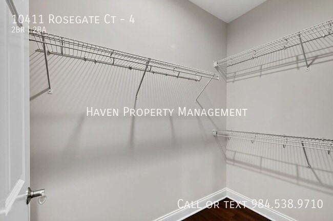 Building Photo - 10411 Rosegate Ct