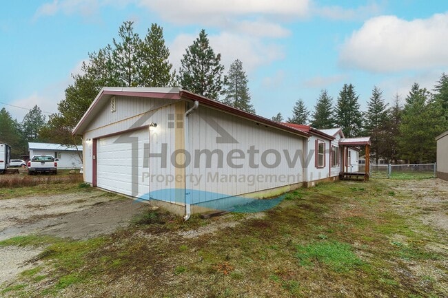 Building Photo - 2 Bedroom 2 Bathroom Home with Attached 2-Car Garage Available in Athol!
