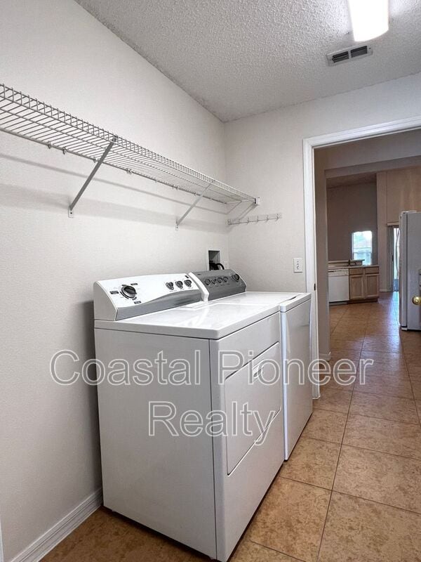 Building Photo - 9007 Westbay Blvd