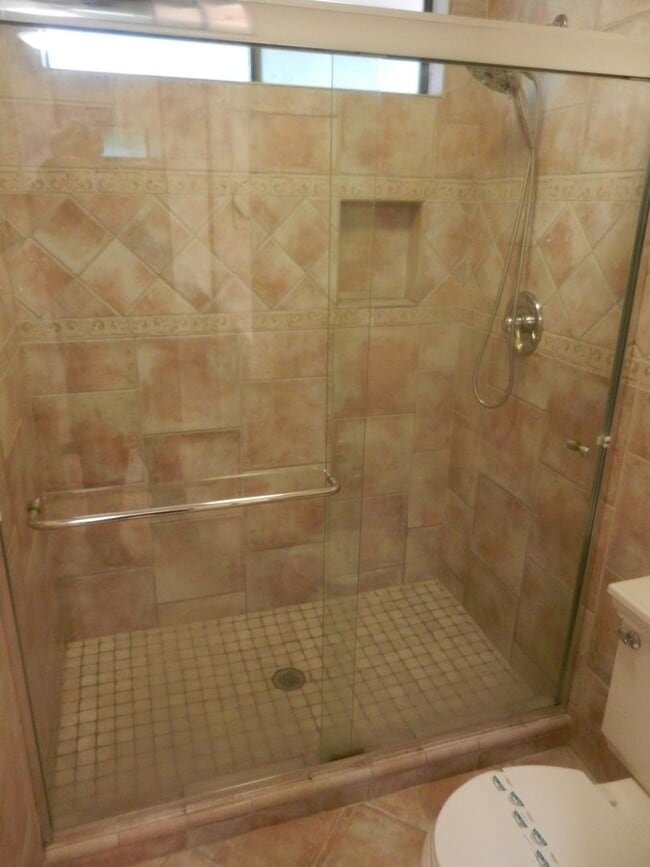 Building Photo - 4473 Augusta Dr